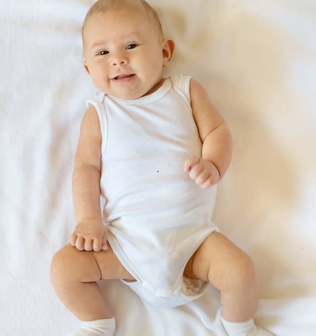 Rövid ujjú baba body
