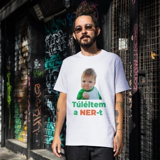 Politikai vicces póló férfi fehér túléltem a NER-t mém